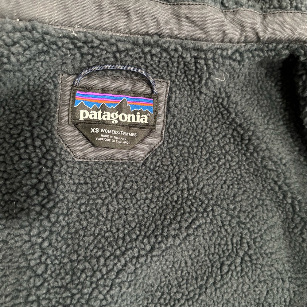 Patagonia Women's Navy Prairie Dawn Hooded Insulated Long Jacket - Picture 5 of 7
